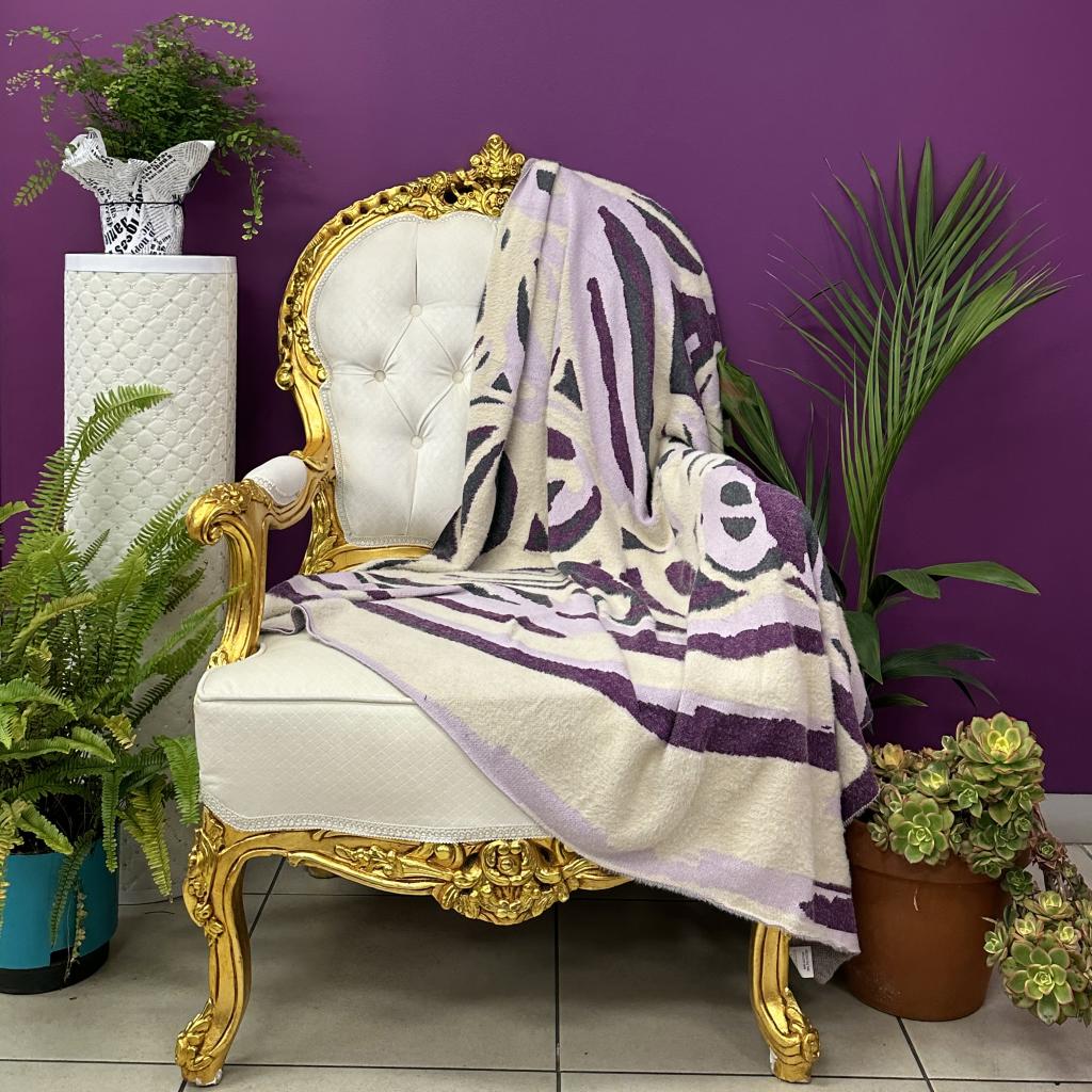 Feather Yarn Throw - 125x150cm-ABR836