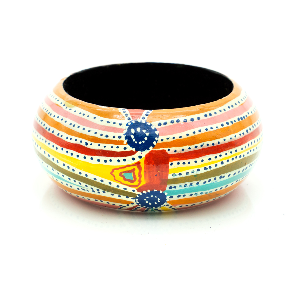 Bangle- Diam :61/71 cm, Width: 4cm-LWA618
