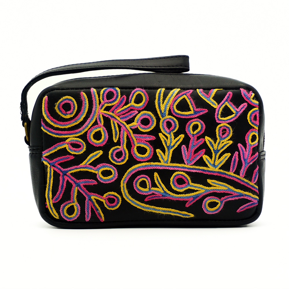 Leather Emb Toiletry Bag - 18 x 10.5 x 6cm-THU607