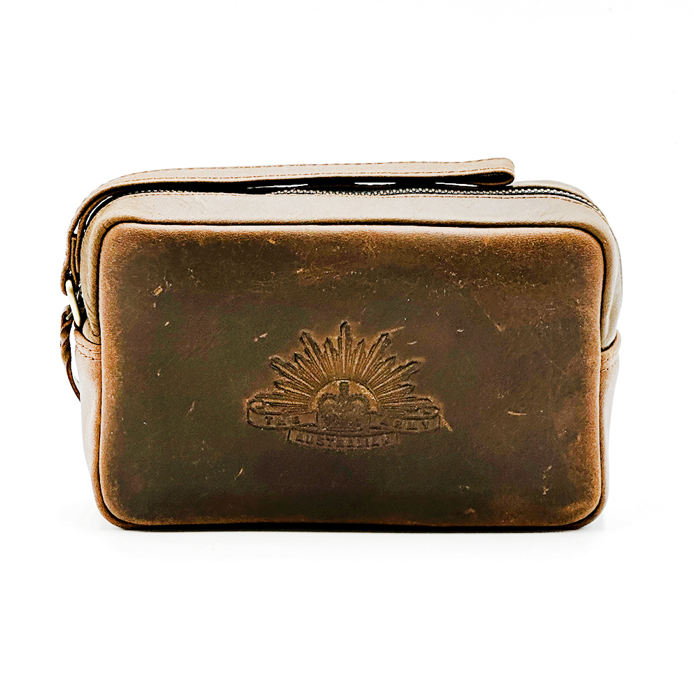 Men's Embossed Toiletry - 18 x 10.5 x 6cm-AAC030