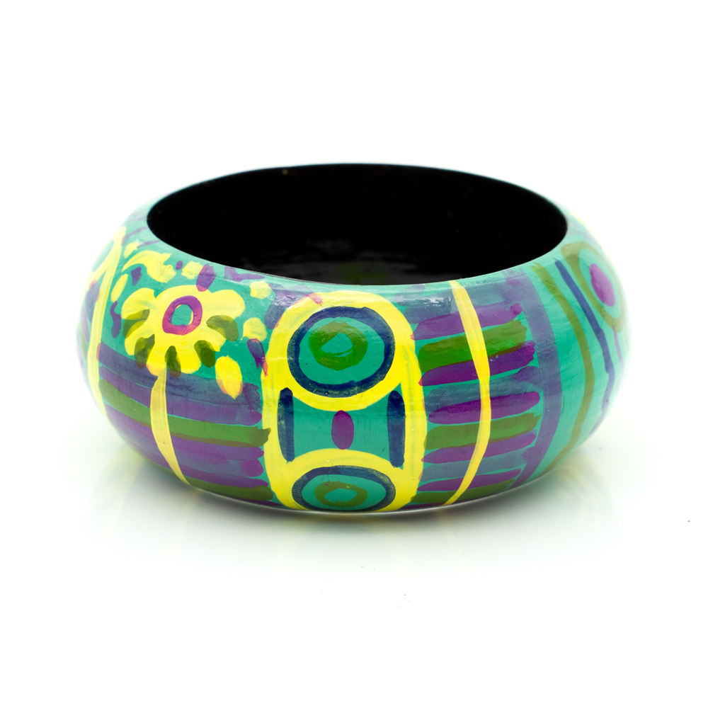Bangle- Diam :61/71 cm, Width: 4cm-CVA748