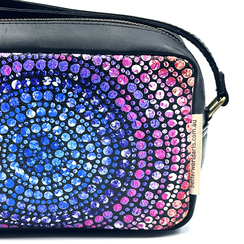 Printed Toiletry Bag Leather - 18 x 10.5 x 6cm-OWI711
