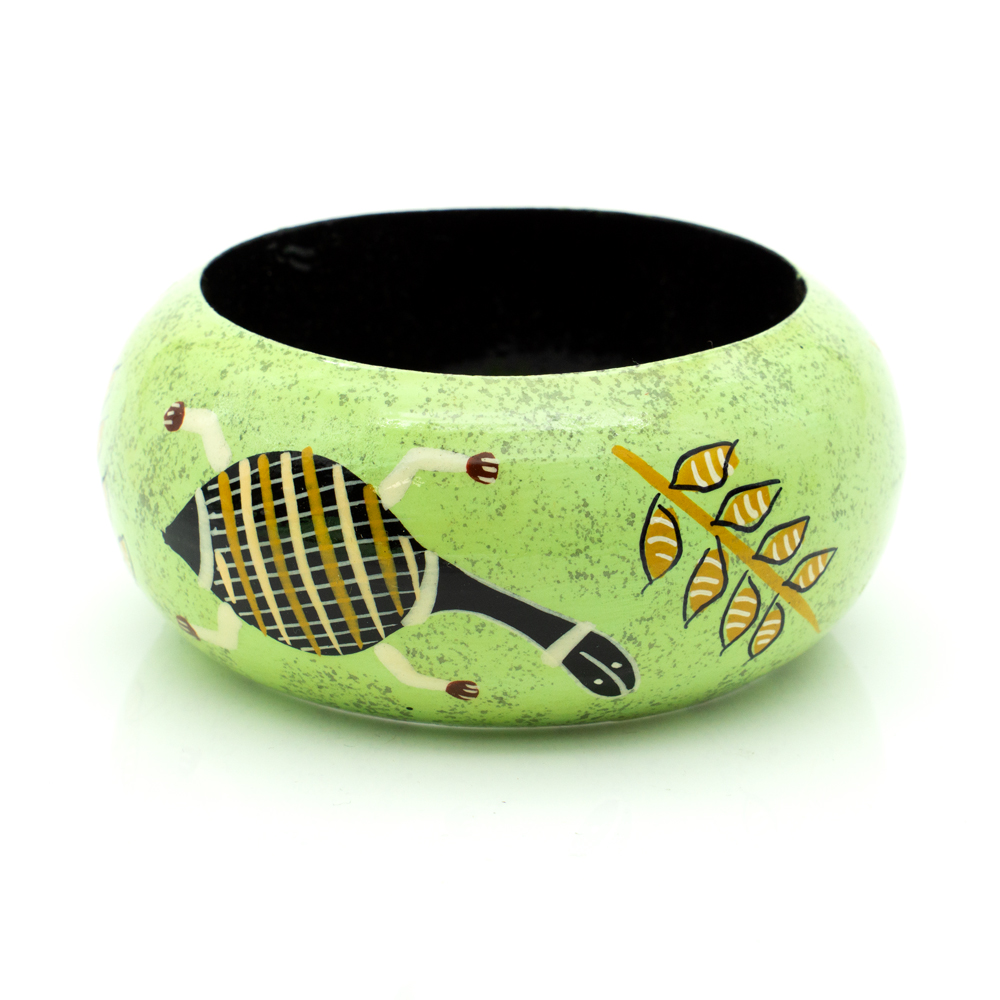 Bangle- Diam :61/71 cm, Width: 4cm-VGA139