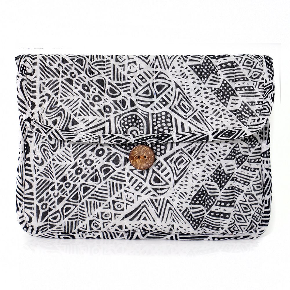 Quilted Buttoned Pouch 20.5X16CM-SIT179